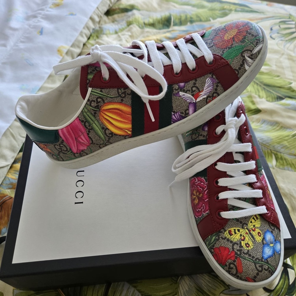 Gucci Multicolor Floral Sneakers with Red and Green